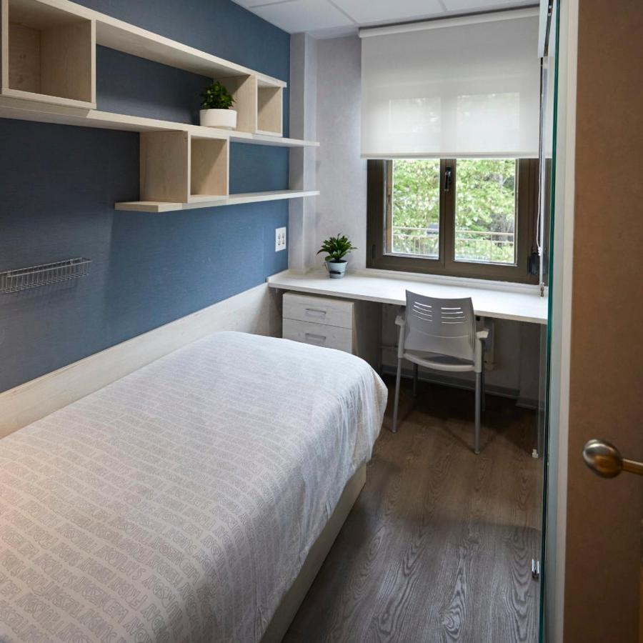 Residencia Larraona *