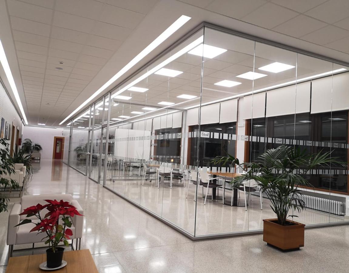 Residencia Larraona Auberge de jeunesse *
